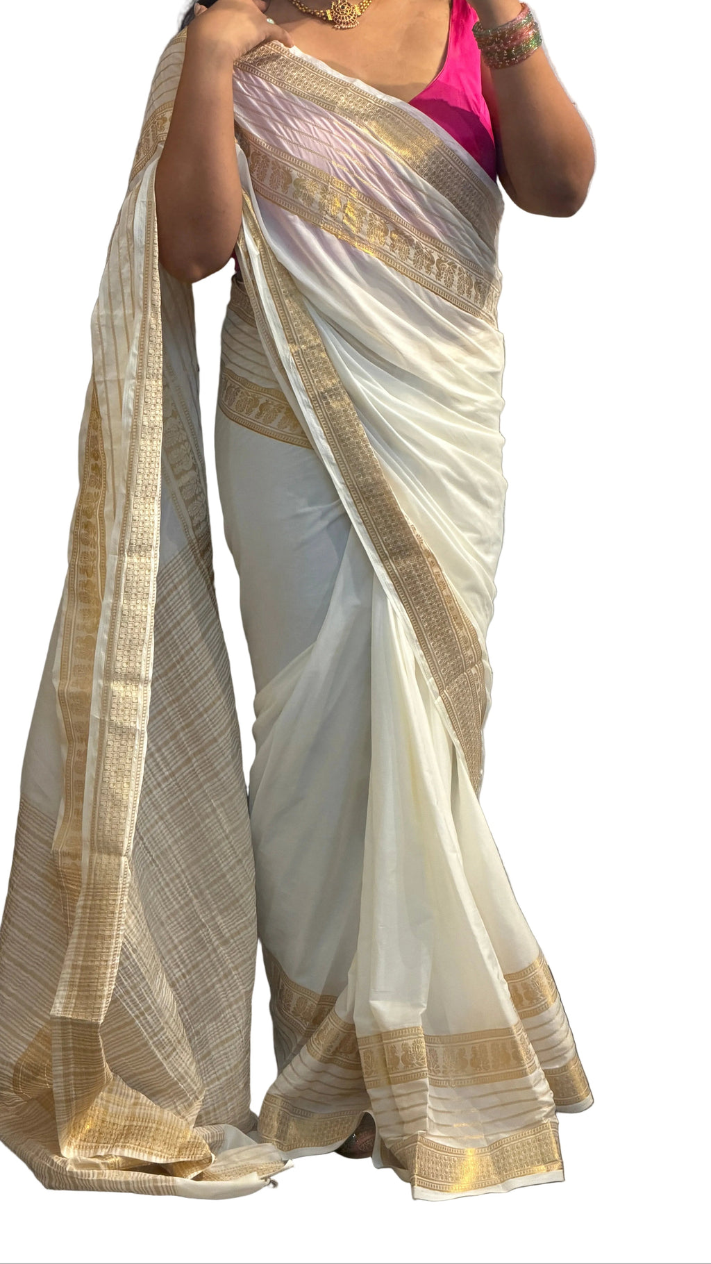 Ivory Elegance Georgette Saree with Rich Gold Zari Border & Pallu
